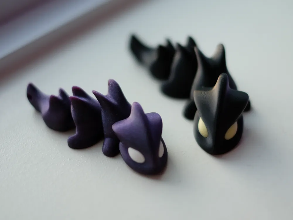 Mini Articulated Dragon (Magnet/Keychain) hover